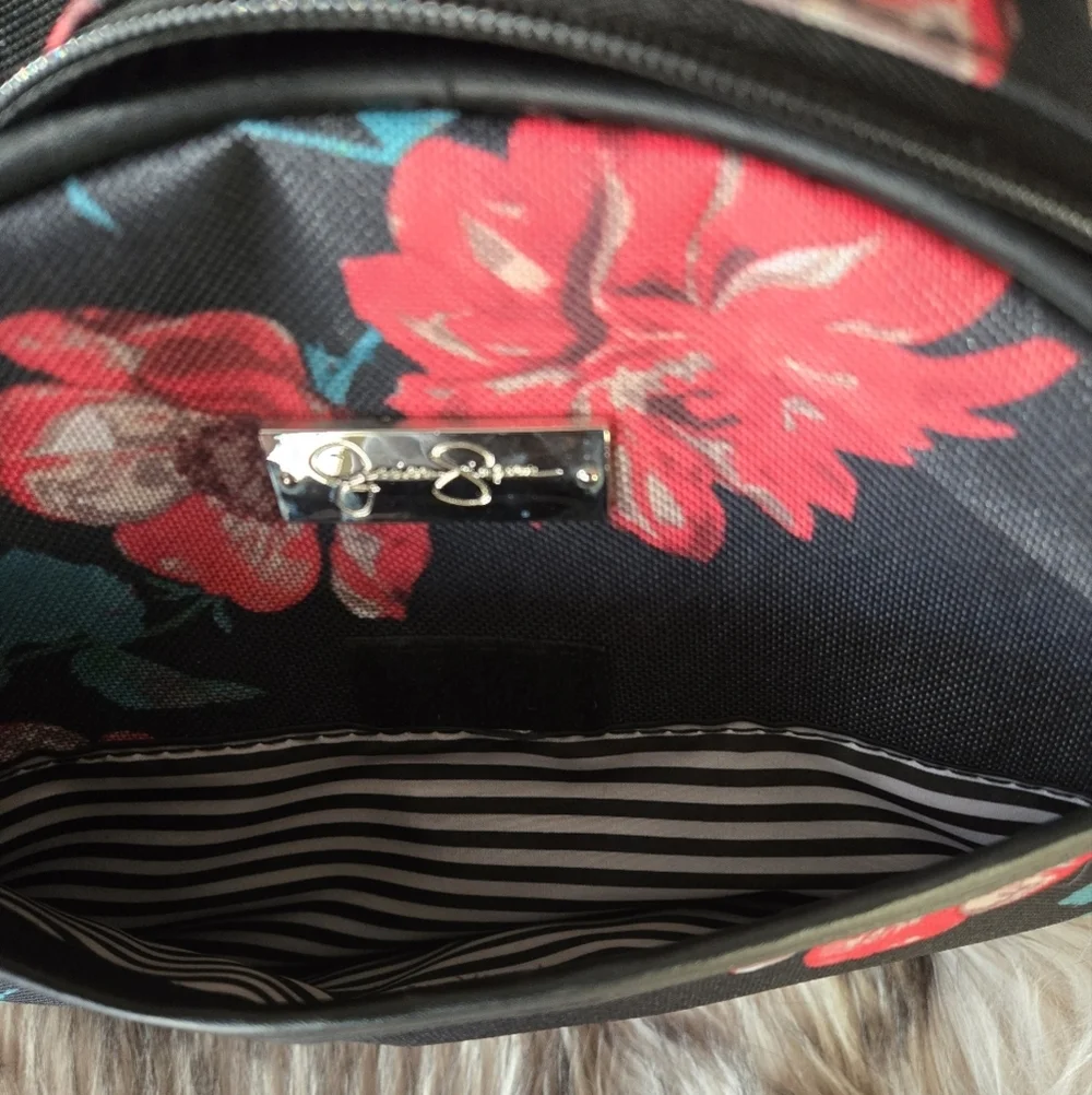 Jessica Simpson cosmetic case